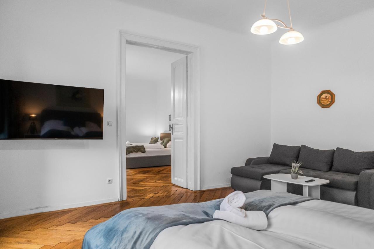 Apartment Lovely 2Br Apt, Near Akh, Perfect For Longstays *
